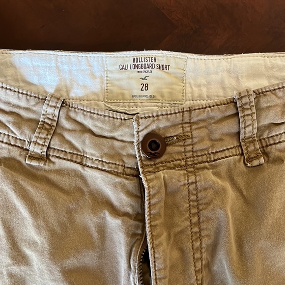 Guy’s Hollister Cali Longboard Shorts - Picture 2 of 3